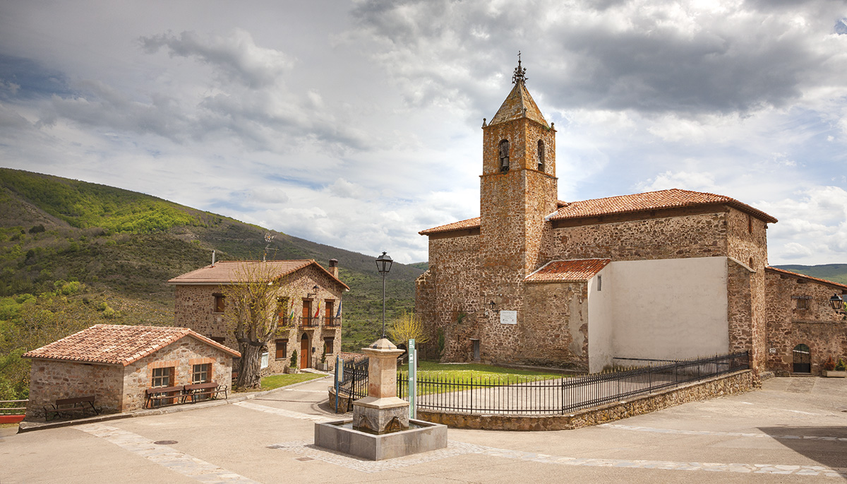 1 · Church of the Virgin of Campillo